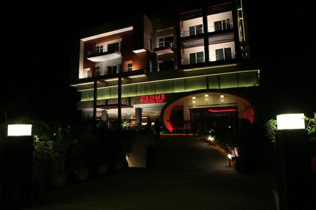 Krome - A - Boutique Hotel มีรัท ภายนอก รูปภาพ